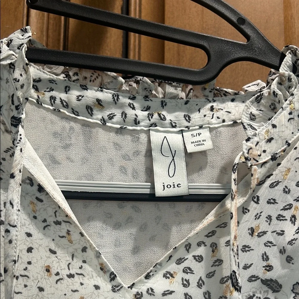 Joie Floral Print Blouse - White and Gray - Picture 2 of 7